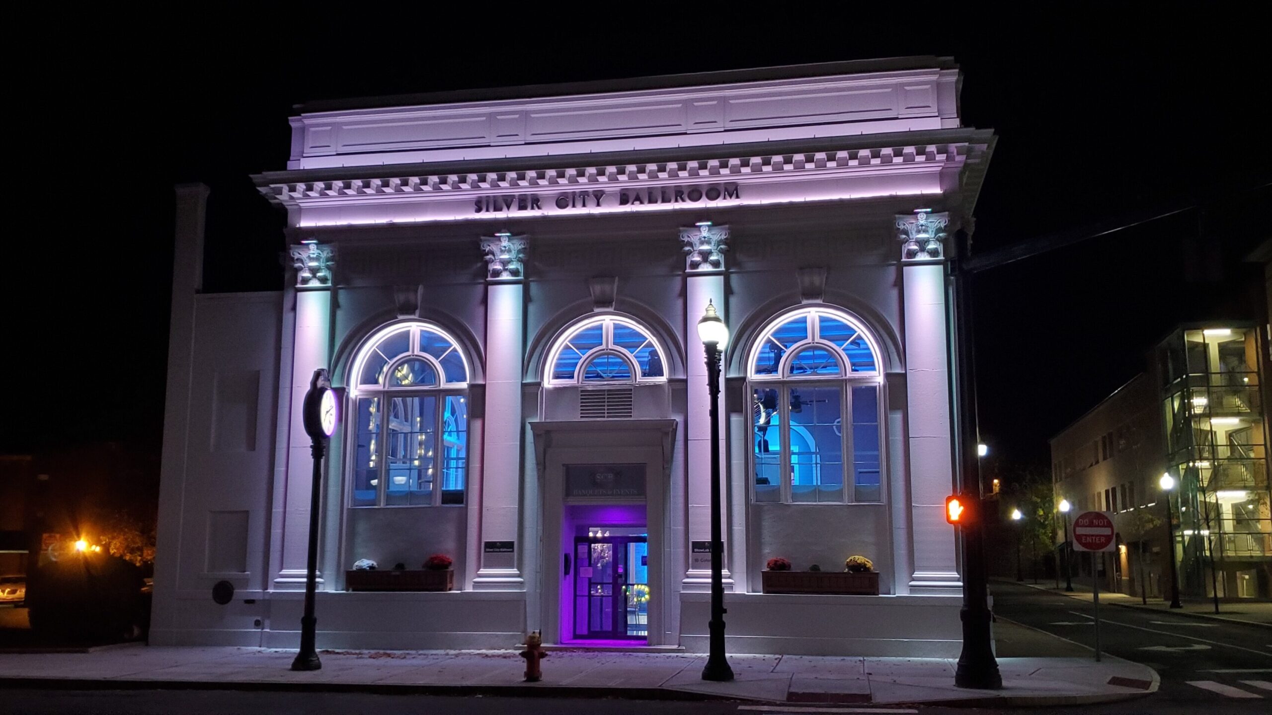historic luxury wedding venue in Central Connecticut at night