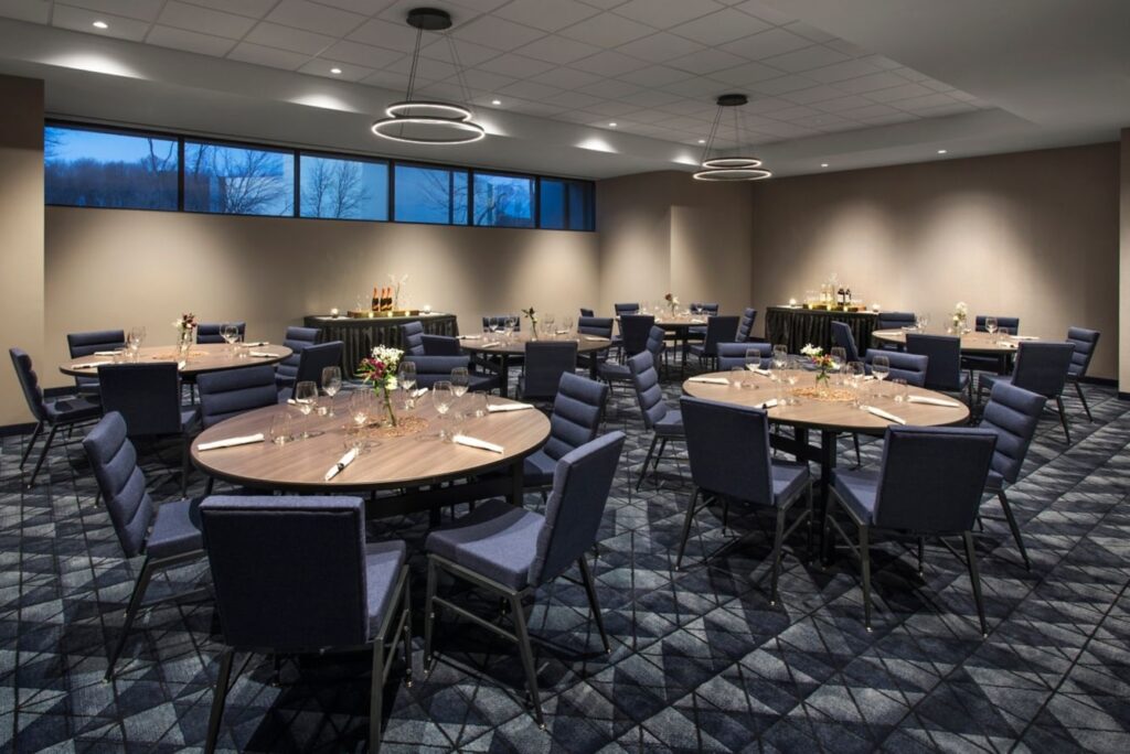 Private dining room at Courtyard by Marriott New Haven Wallingford for rehearsal dinners and wedding gatherings.